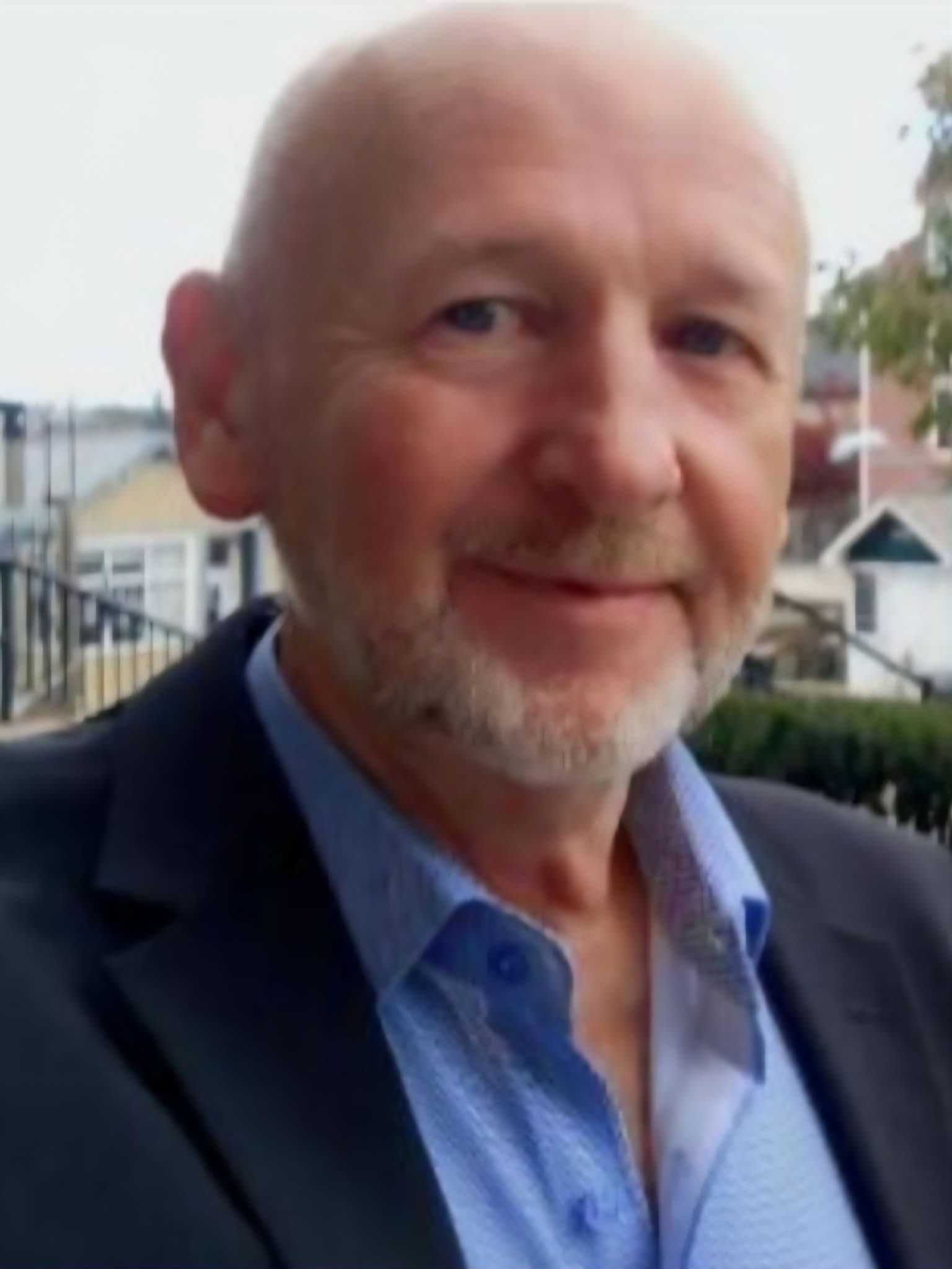 Lloyd Petrie